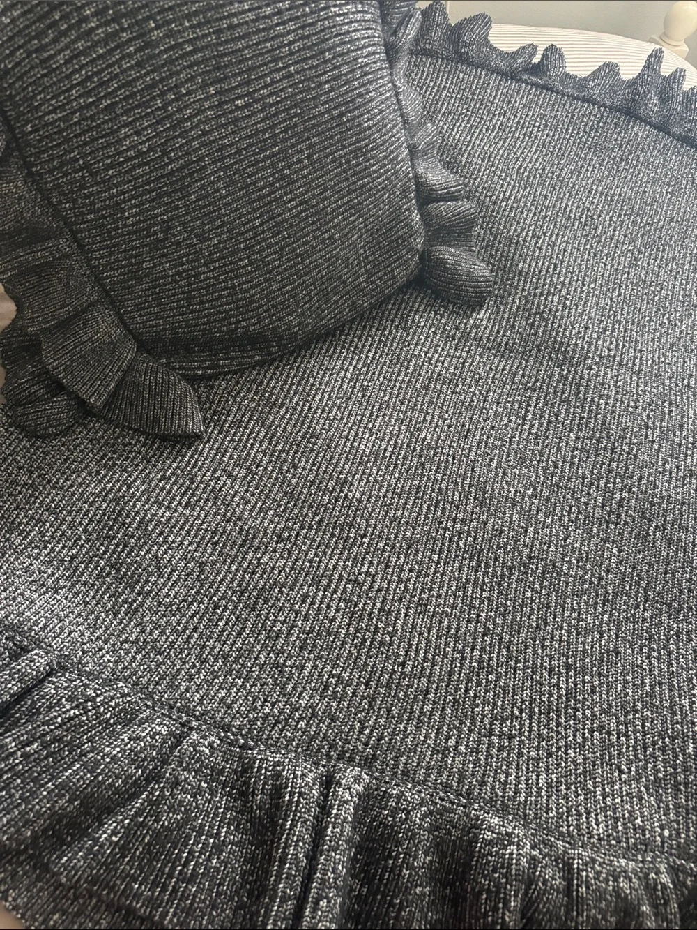 Pottery Barn Teen x Emily & Meritt Pillow & Throw Blanket Set